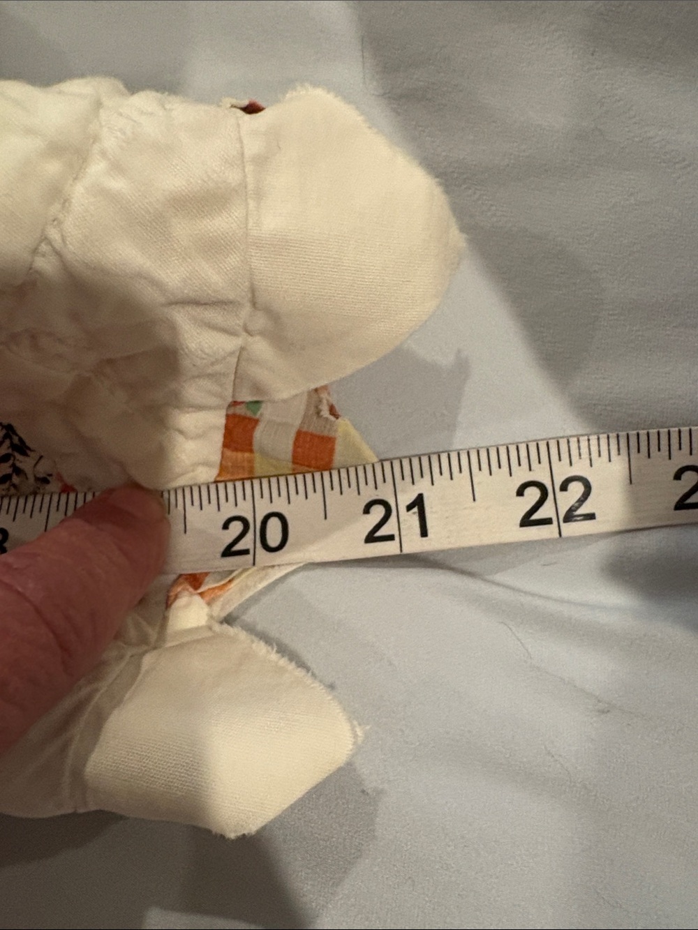 Vintage White Quilted Woman’s Hoodie - Picture 10 of 10